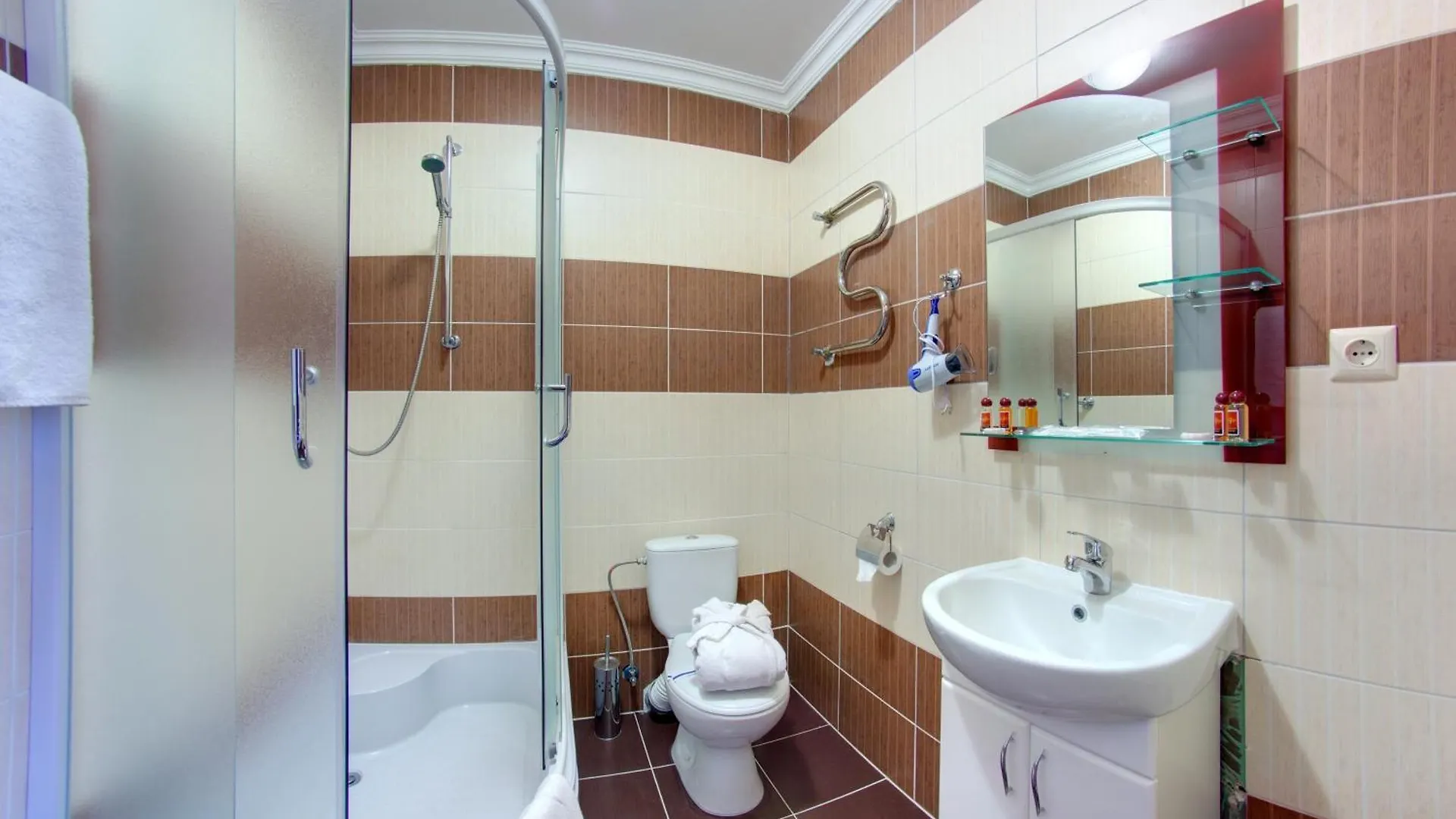 Hotel Gagra Georgian House Kyjev 4*,